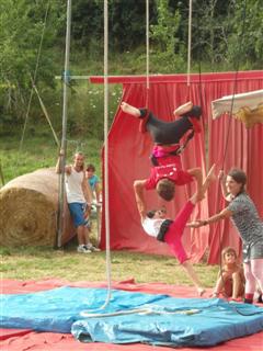 Stage de cirque: portées au trapèze